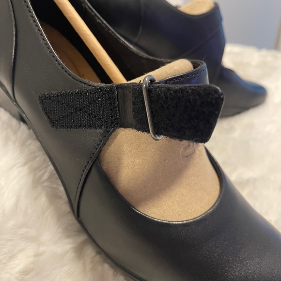 Clarks Women's Emslie Lulin Mary Jane Pump Black Size 9 1/2 M NWT - Picture 7 of 13